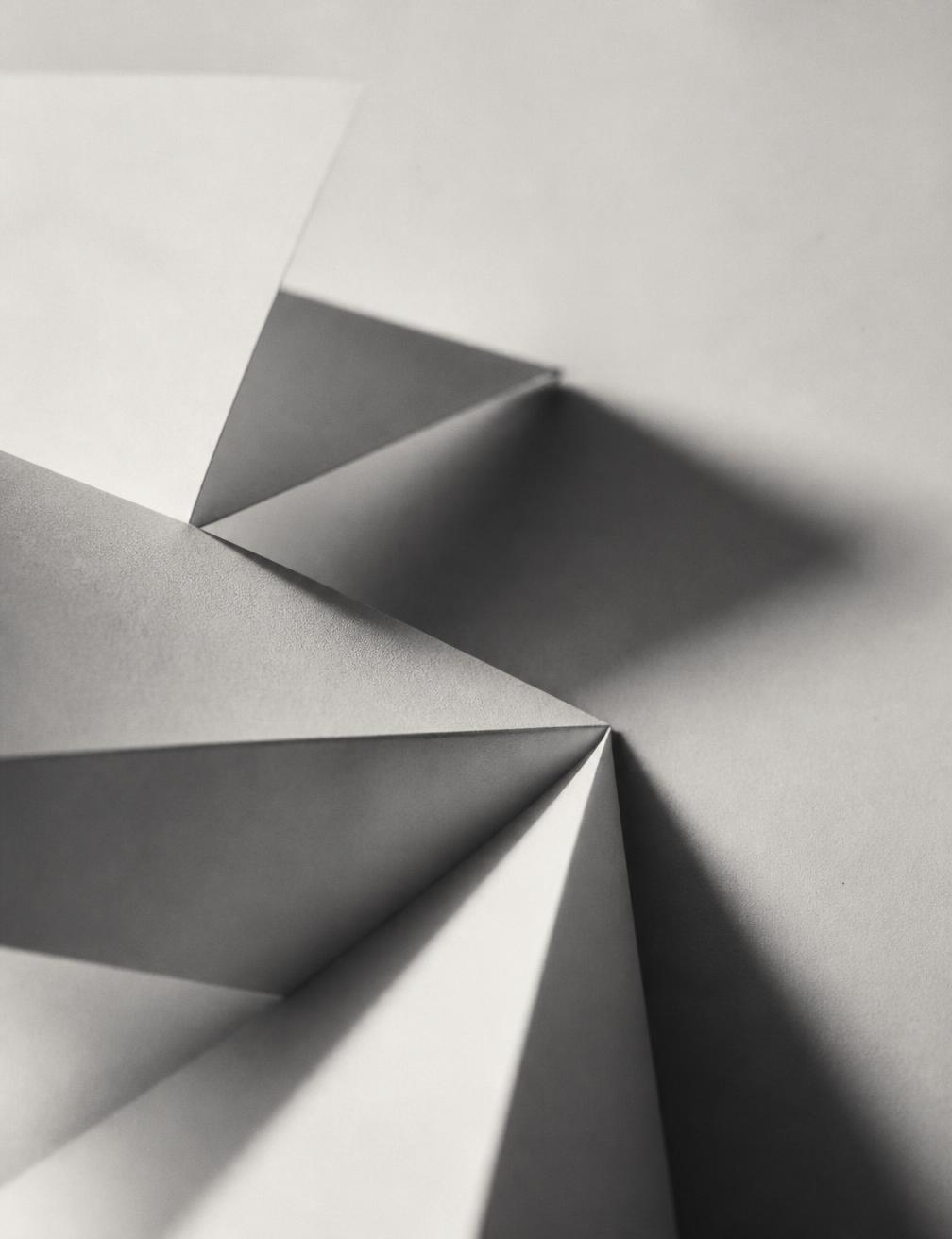 Estudo de papel dobrado em luz suave